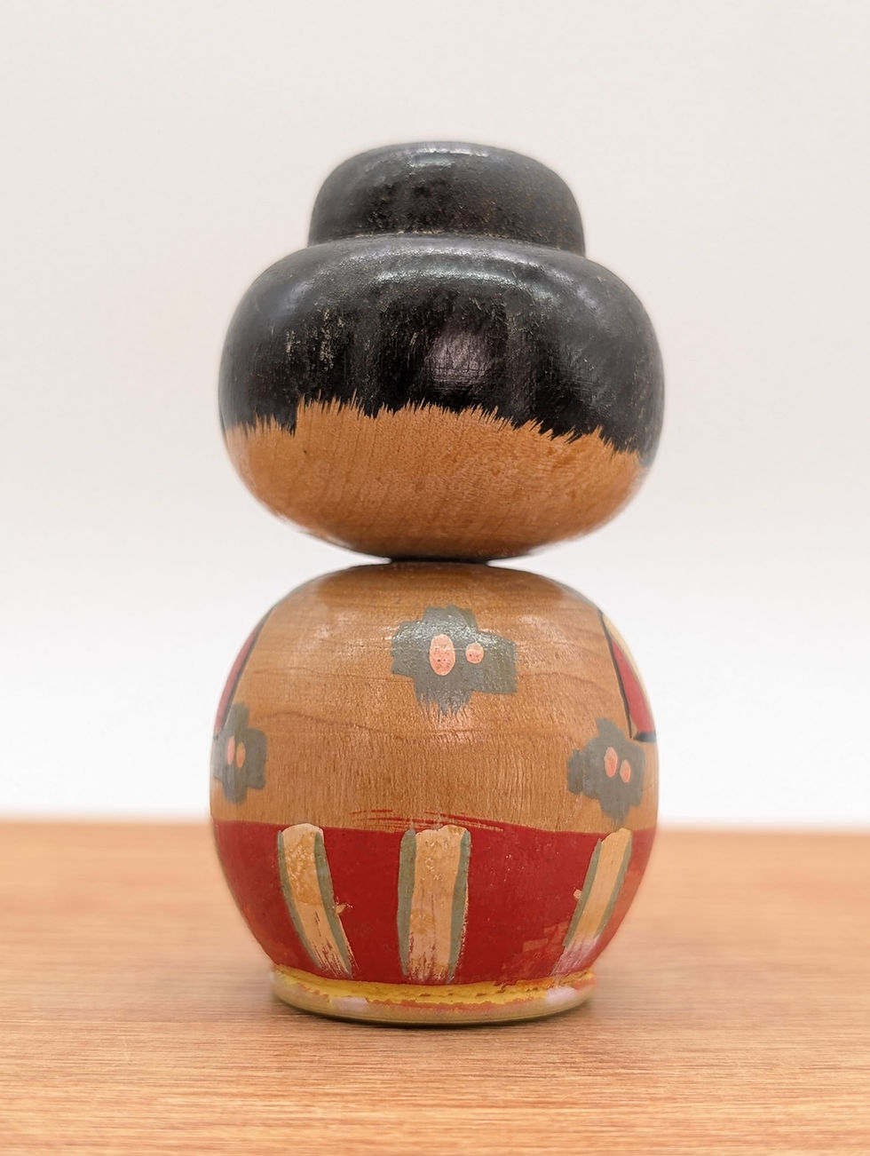 Miniature : Petite Poupée Kokeshi Vintage Sōsaku - Motif Kimono - Bois 8cm