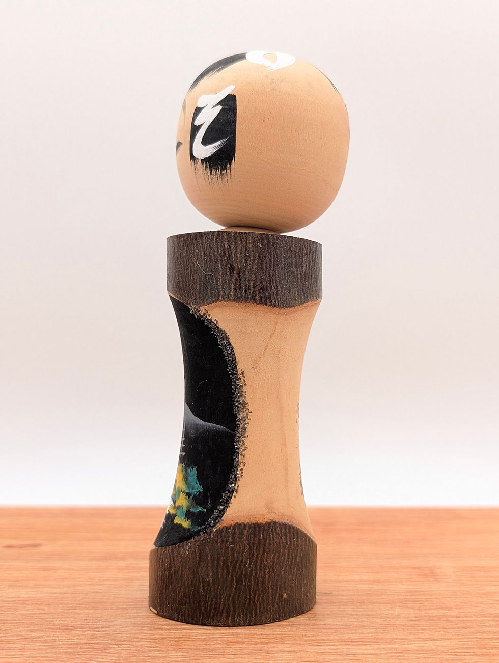 Miniature : Kokeshi Vintage - Fenêtre sur Paysage Japonais - Bois (15 cm)
