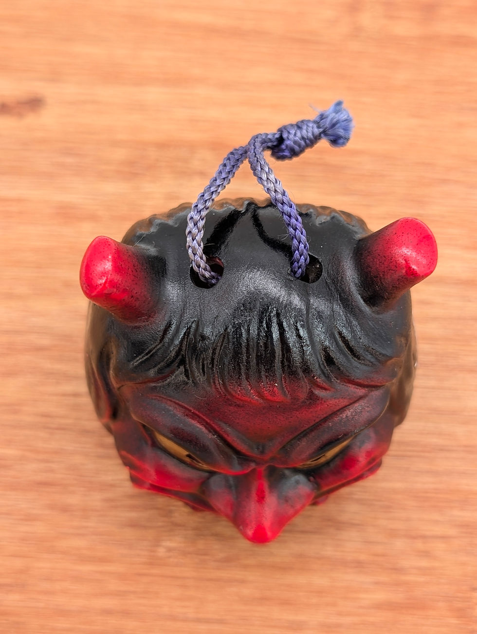 Miniature : Clochette dorei vintage - Namahage rouge - 7,5 cm
