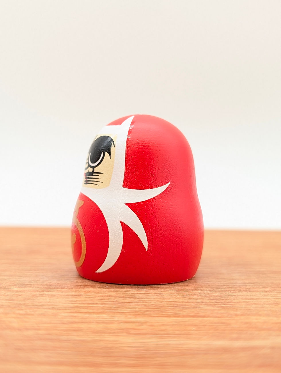 Miniature : Petit Daruma en Bois Porte-bonheur du Sanctuaire Atago 5cm