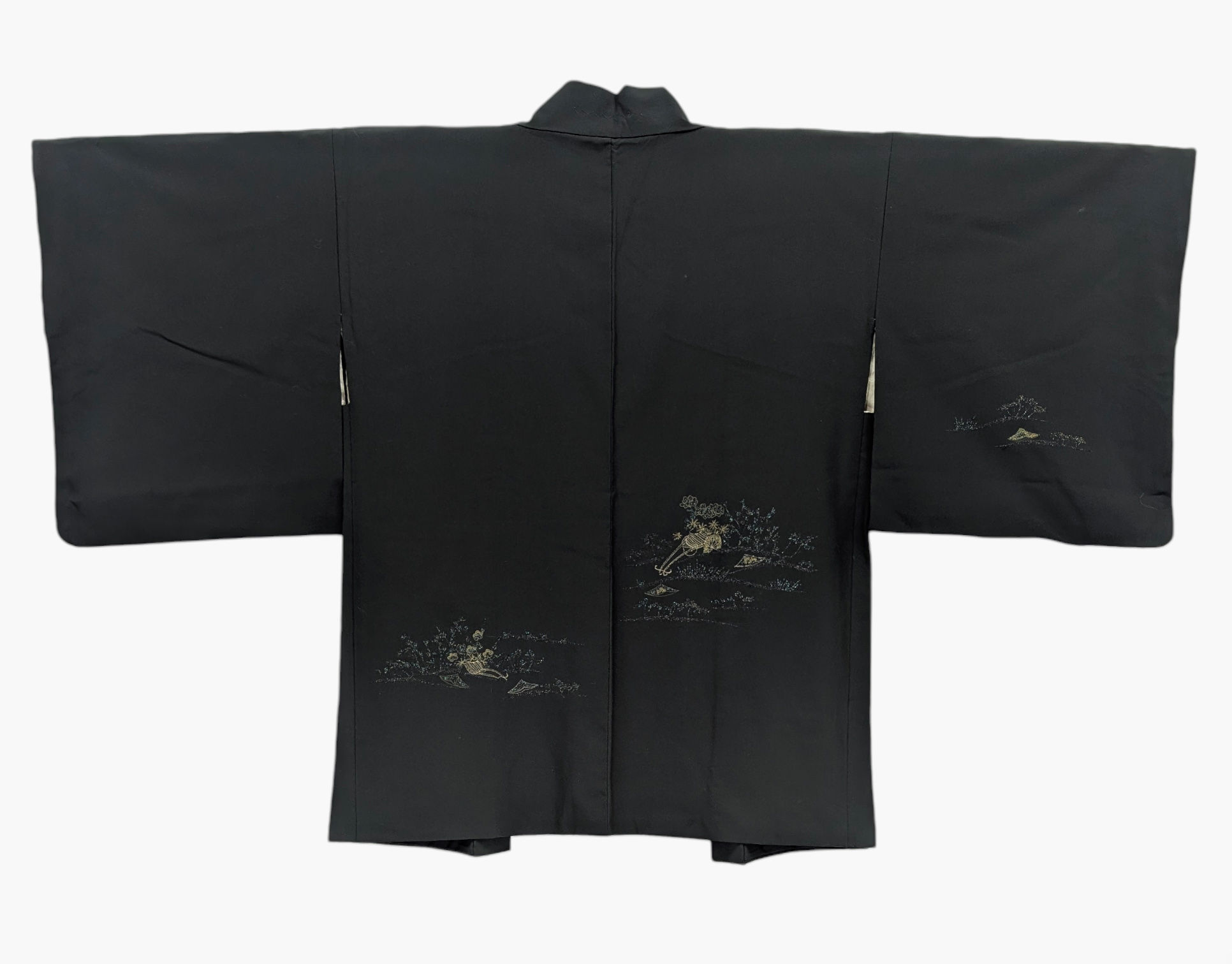 Haori Vintage Noir - Paysage & Broderies Or