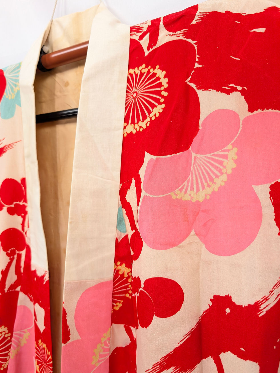 Miniature : Sous-Kimono Juban Vintage - Fleurs de Prunier Pop & Rétro