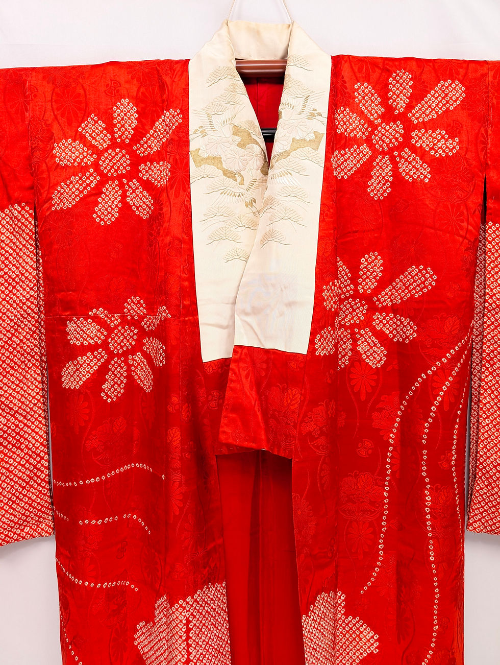 Miniature : Sous-Kimono Juban Rouge - Motifs Shibori & Col Brodé