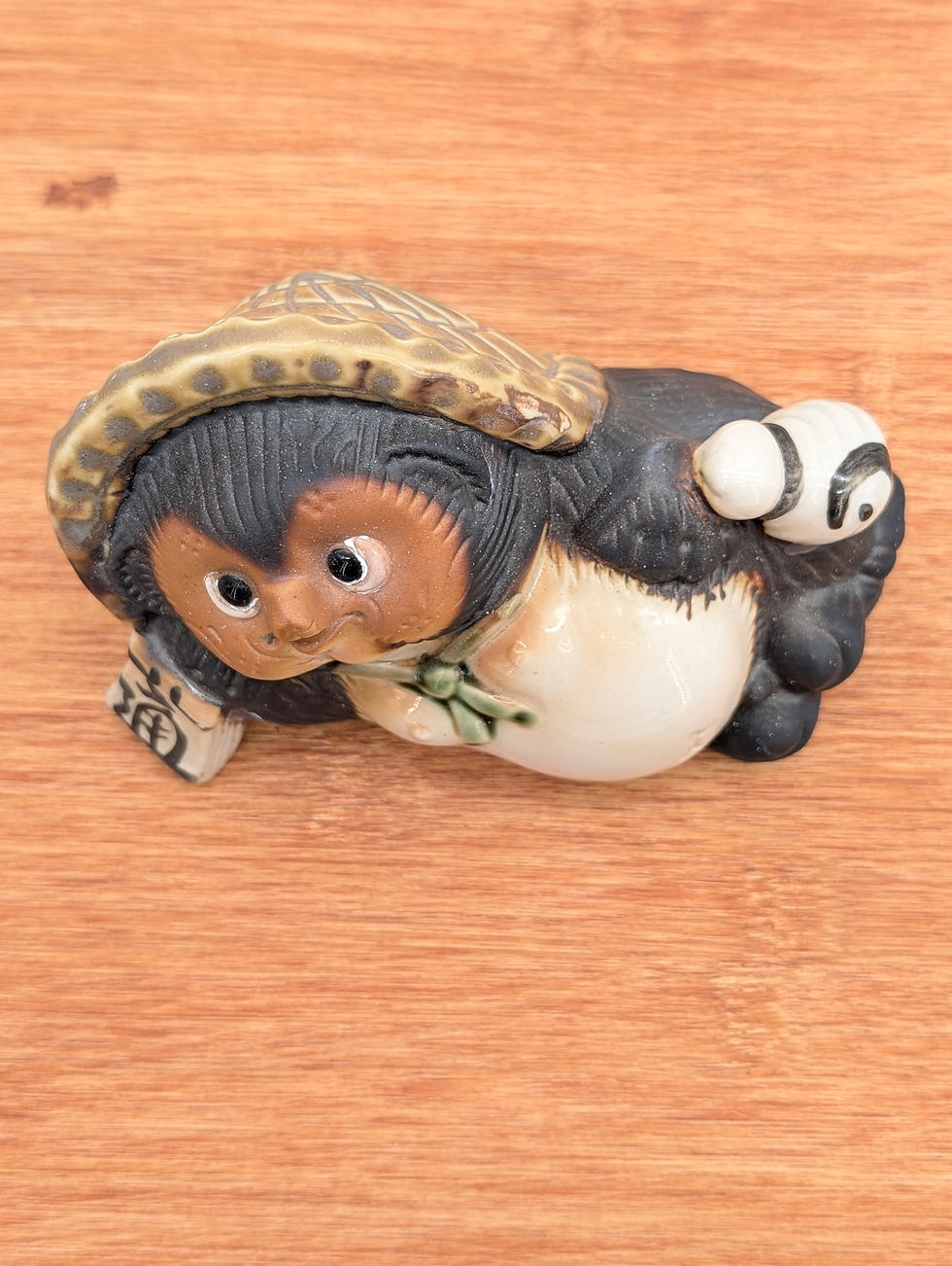 Miniature : Figurine Tanuki Allongé Vintage 14cm - Céramique Japonaise Porte-bonheur