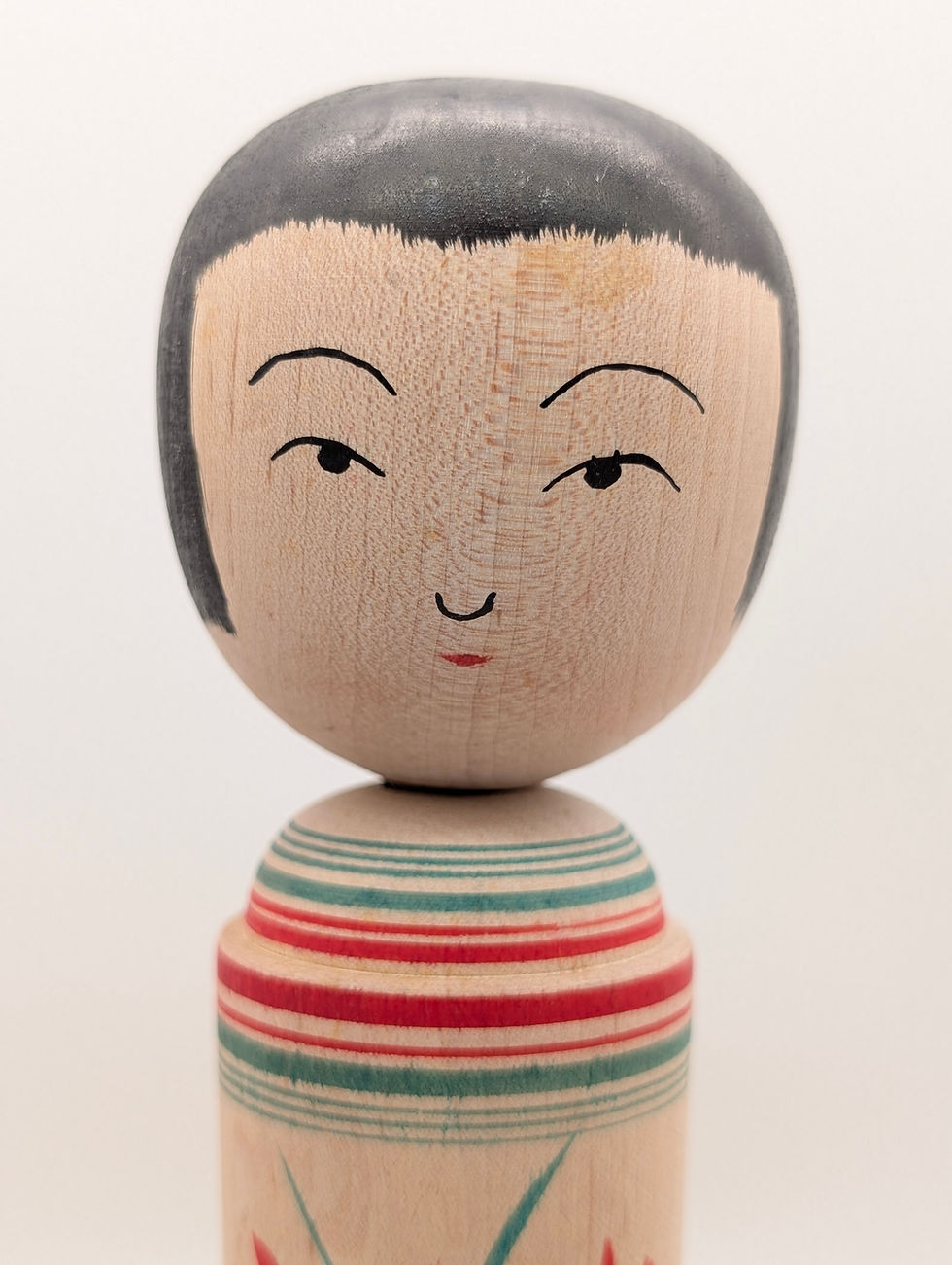 Miniature : Kokeshi Vintage Traditionnelle (24cm) – Tête qui chante & Motif Floral