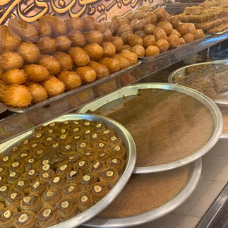 مخبوزات وحلواني قراقيش عيش سياحي