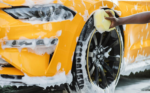 Top Gear - Al Fardoos - Car Cleaning