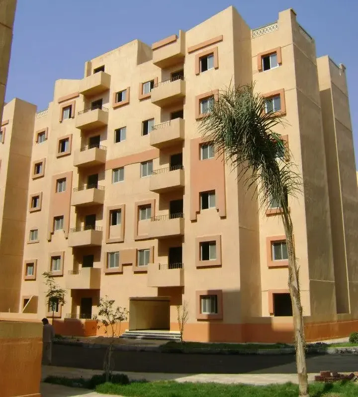  Abeer Gardens Compound - El Rabwa October Gardens كمبوند العبير الربوة  حدائق اكتوبر ليس كباقي المشاريع السكنية إلا أنه يقع في موقع استراتيجي جداََ ويقع بالقرب من كمبوند يوتوبيا وكمبوند اللوتس وجولف كورنر وبداية