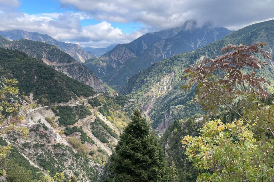 טיול נשים ליוון - טיול יסודות