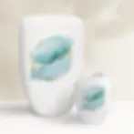 Miniaturbild: Schlichte, weiße Urne mit spirituellem Motiv "Blume des Lebens" in türkis - im Set mit passendem Gedenklicht