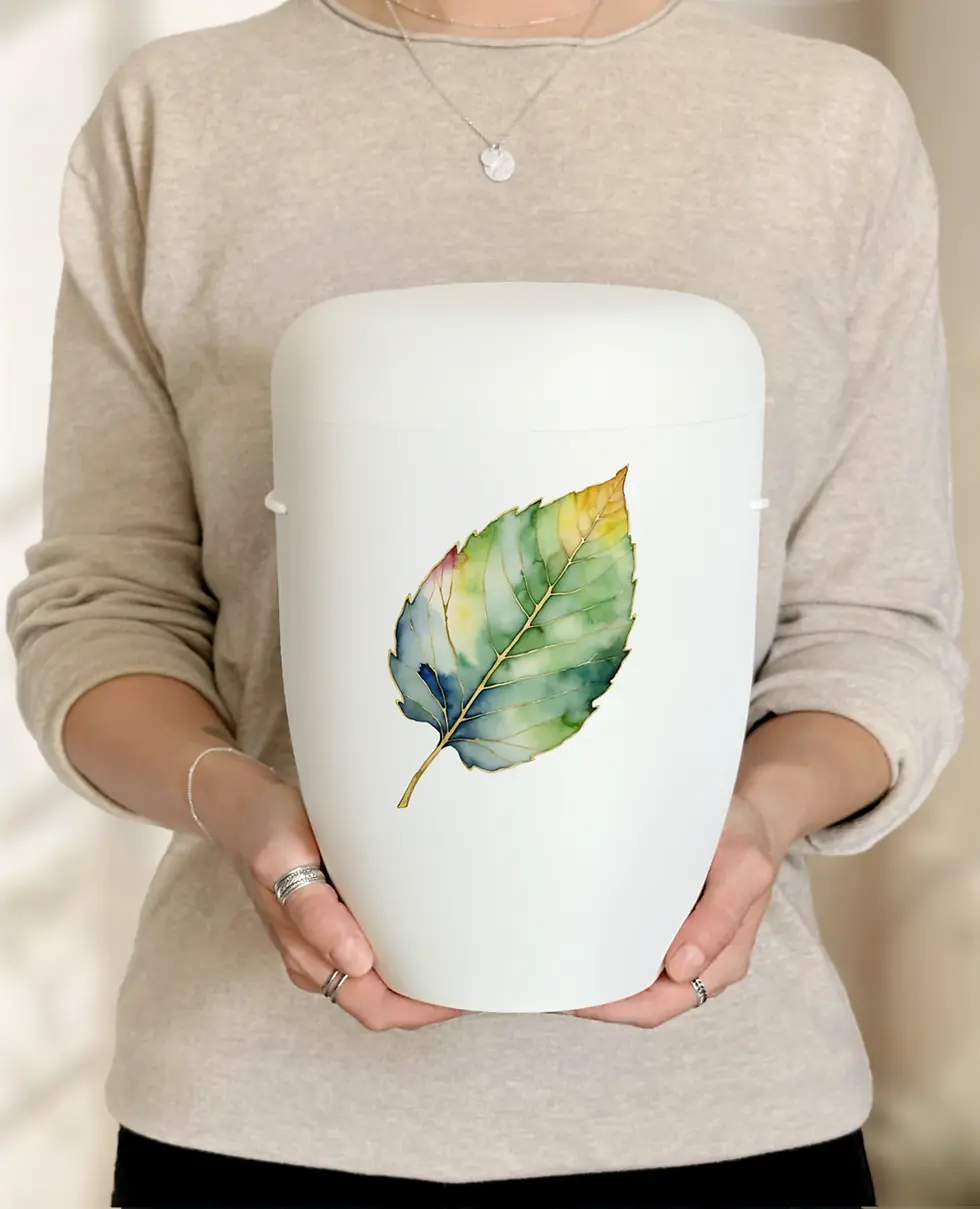 Miniaturbild: Biologisch abbaubare Urne mit Natur-Motiv Baumblatt im Aquarellstil, minimalistisch gestaltet