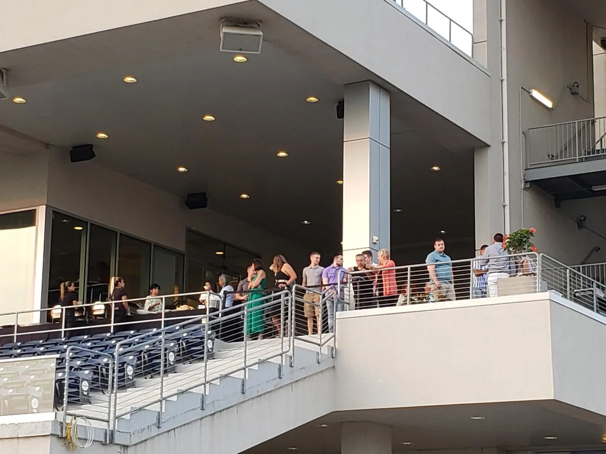 east deck at Meadowlands Racing & Entertainment