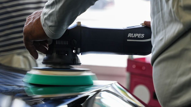 Rupes Buffing Machine in use During The Ceramic Class.