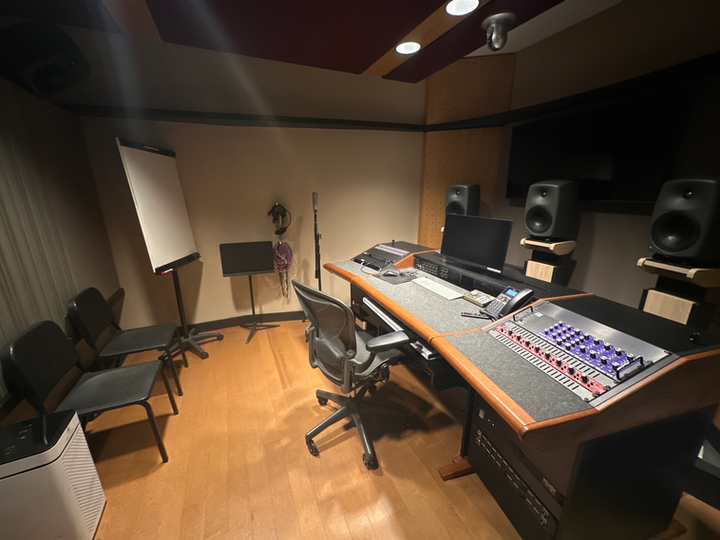 studio.png