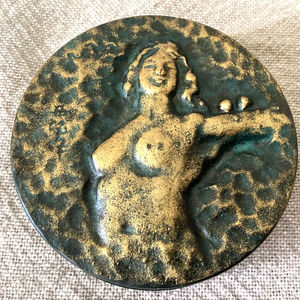 Ink Paste Box Female Bust