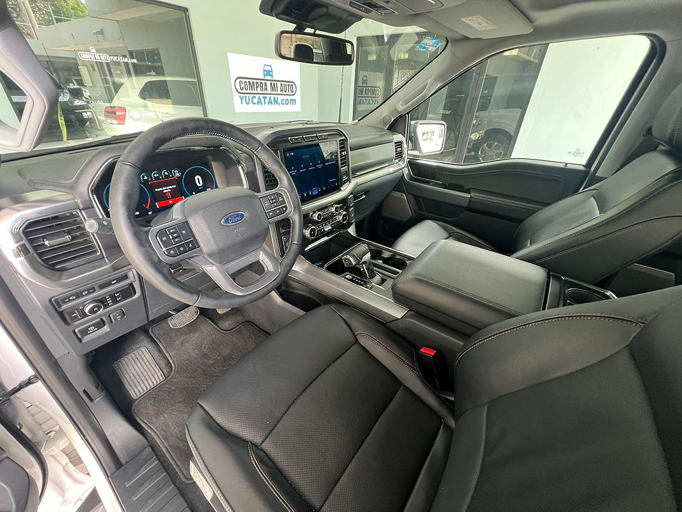 Miniatura: Ford Lobo Lariat 4X4 2023