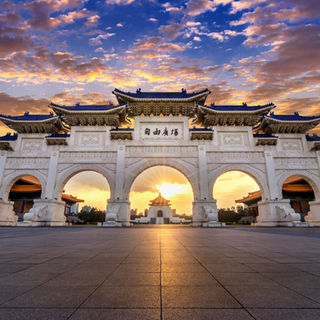 chiang-kai-shek-memorial-hall-night-taipei-taiwan-translation-liberty-square.jpg