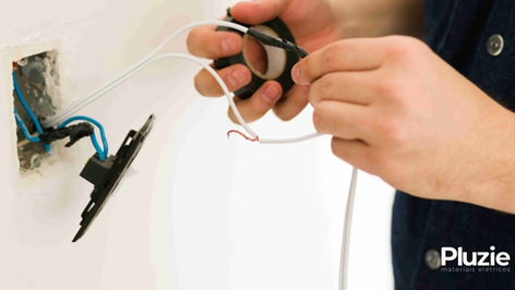 Quando trocar tomadas e interruptores: sinais de alerta e cuidados essenciais