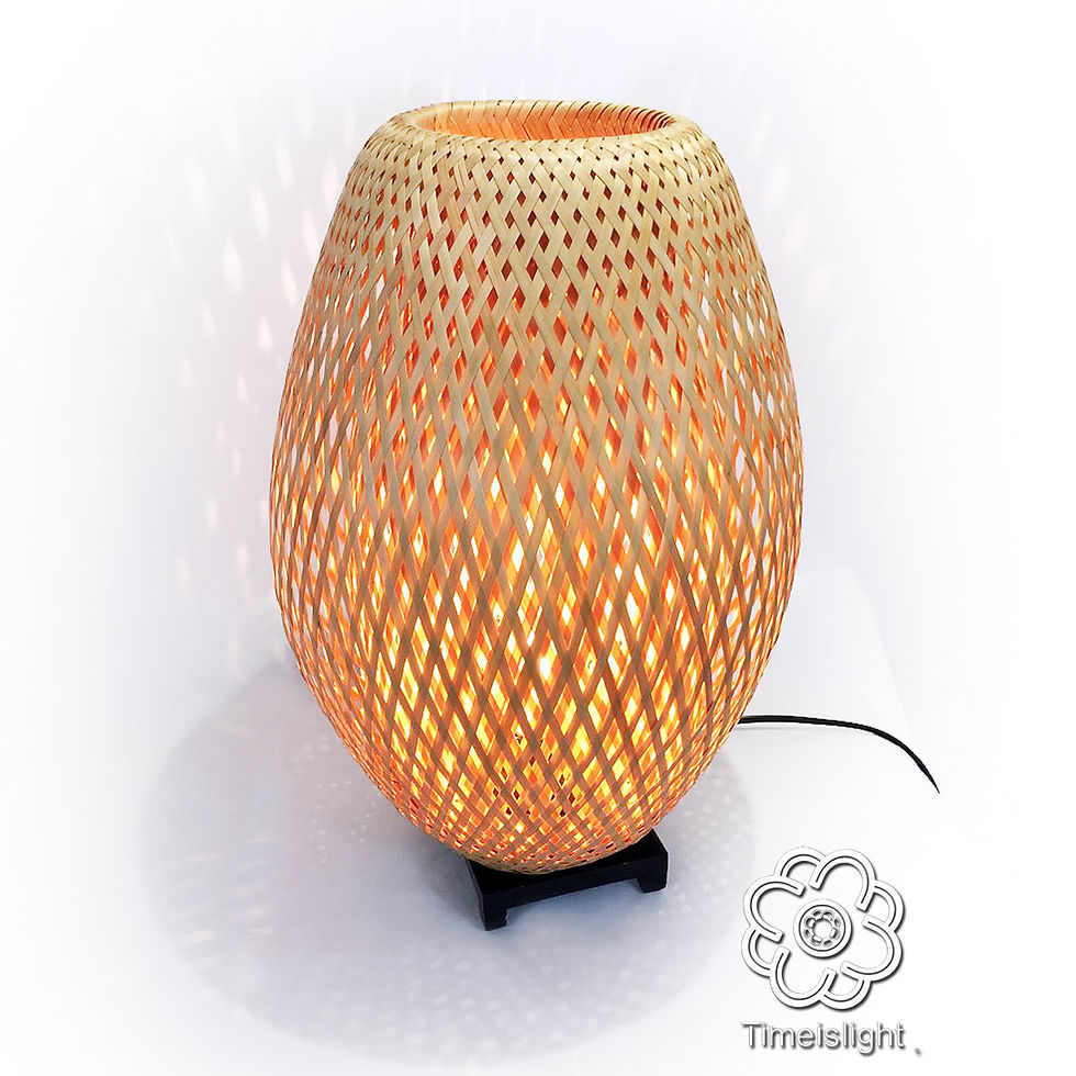 Miniature : Lampe sur pieds avec Aba-jour en Bambou Tressé, avec variateur d'Intensité Lumineuse.