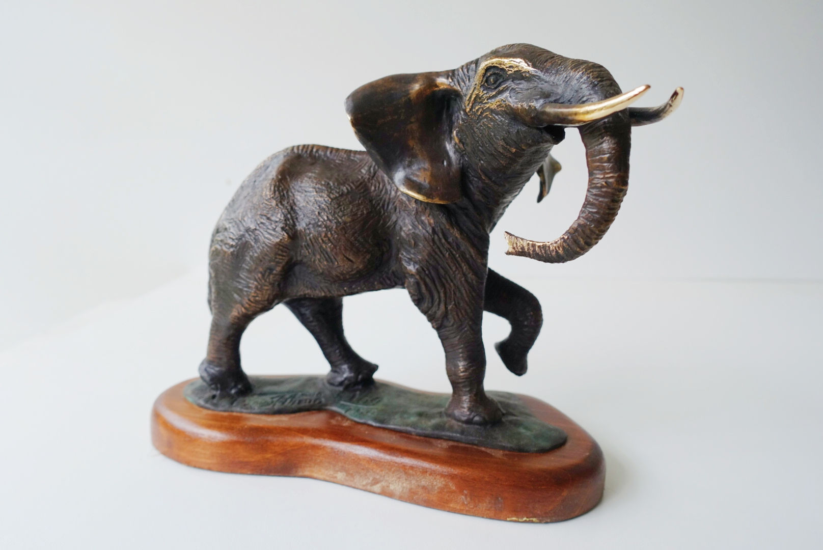 Serengeti Elephant