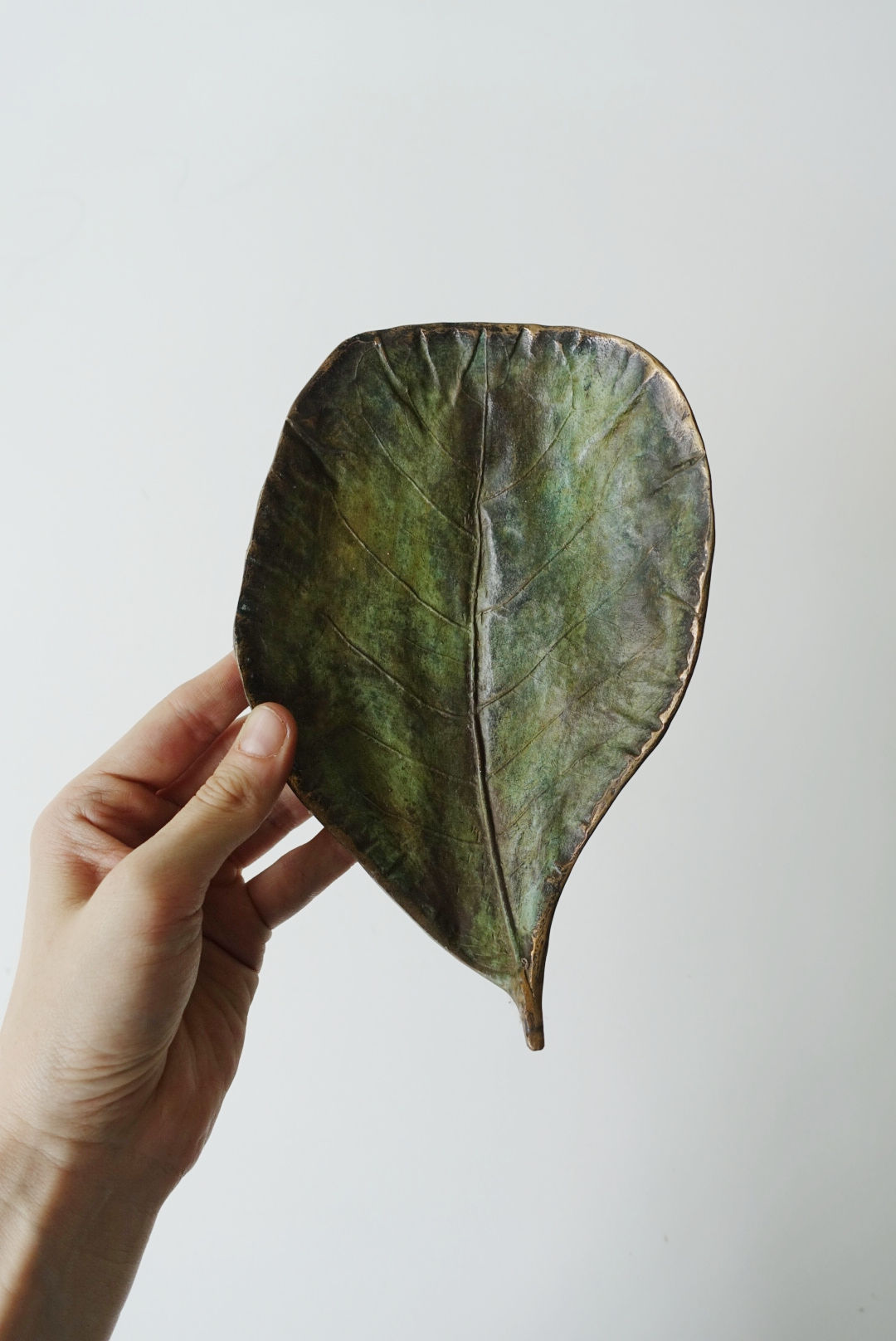 Almond Leaf (M)
