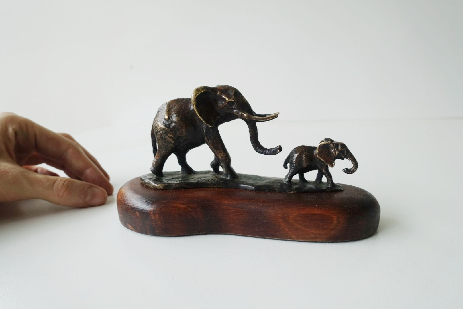 Tembo Ndogo & Toto on base