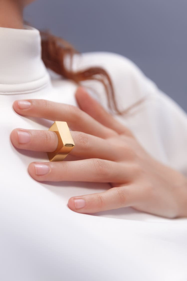 AVA Ring