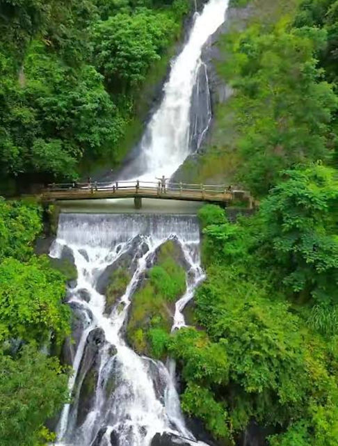 Kerta Gangga Waterfall.jpg