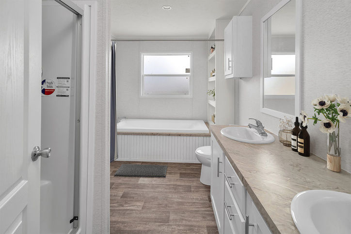 Thumbnail: Valu Maxx 28563M, 4/2, 1568 Sq. ft