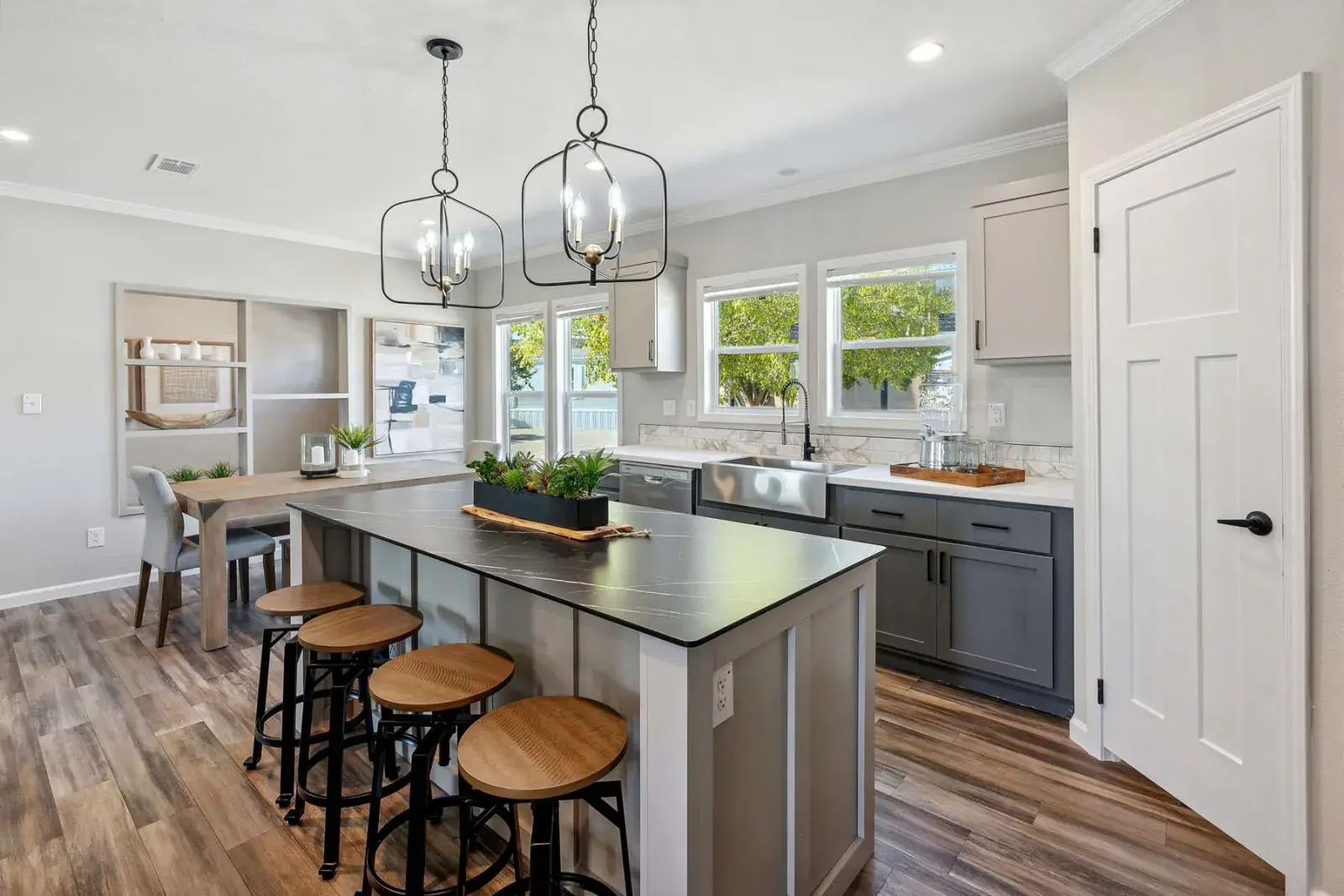 Champion Athens 3268H 4/2, 2176 Sq. Ft