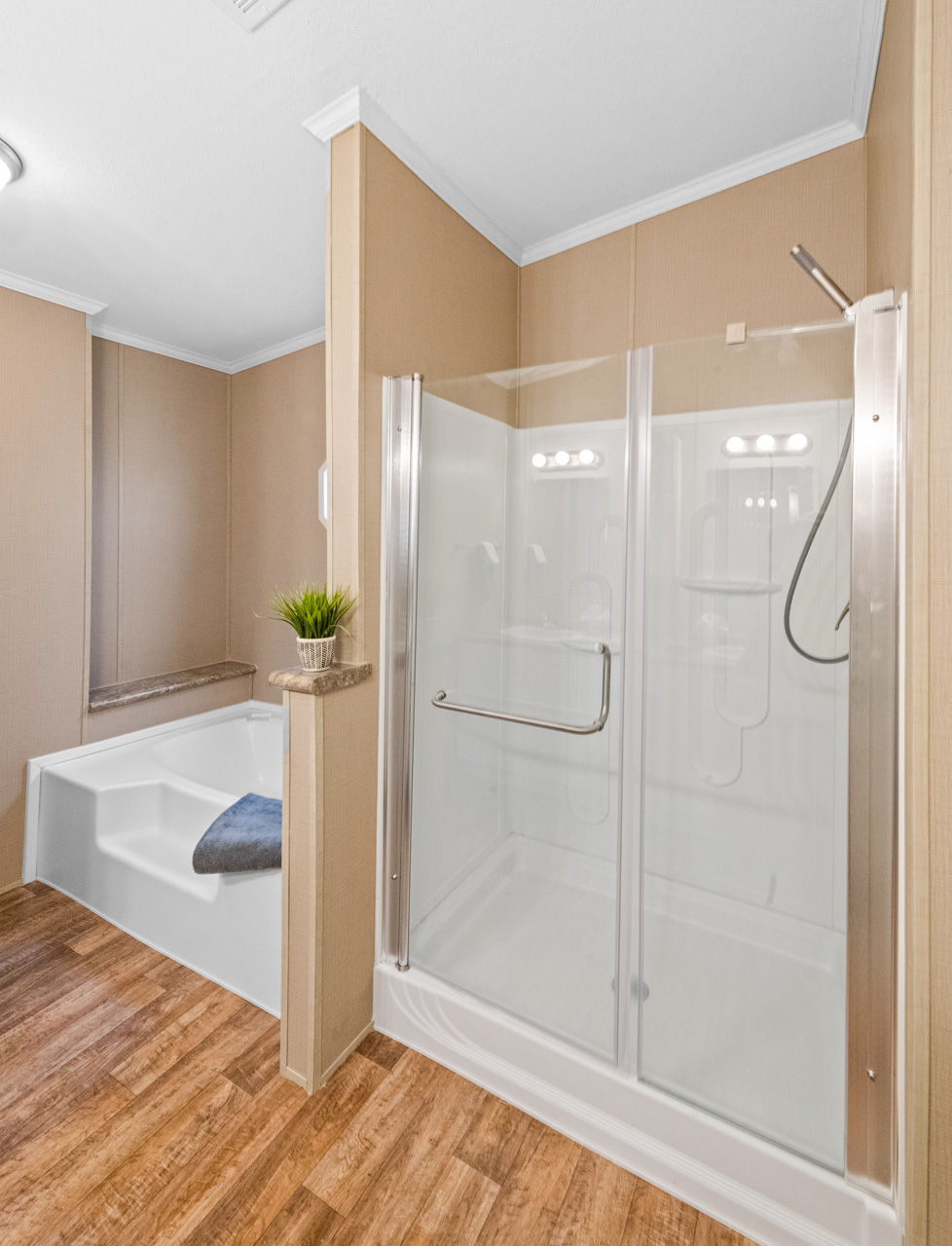 Thumbnail: Legacy C-3272-43B, 4/3