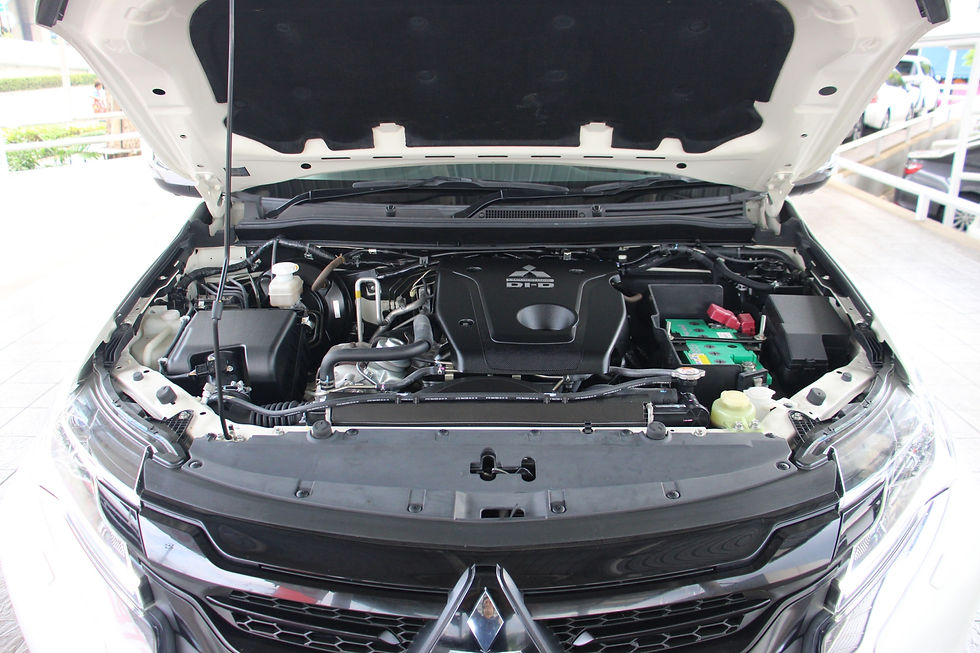 Thumbnail: Mitsubishi Pajero Sport 2.4 GT-Premium ELITE EDITION 4WD ปี 2019 สีขาว