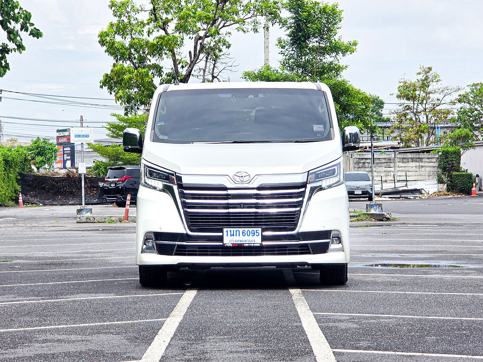 Thumbnail: Toyota Majesty 2.8 Grande เกียร์ A/T ปี2020 (สีขาว)