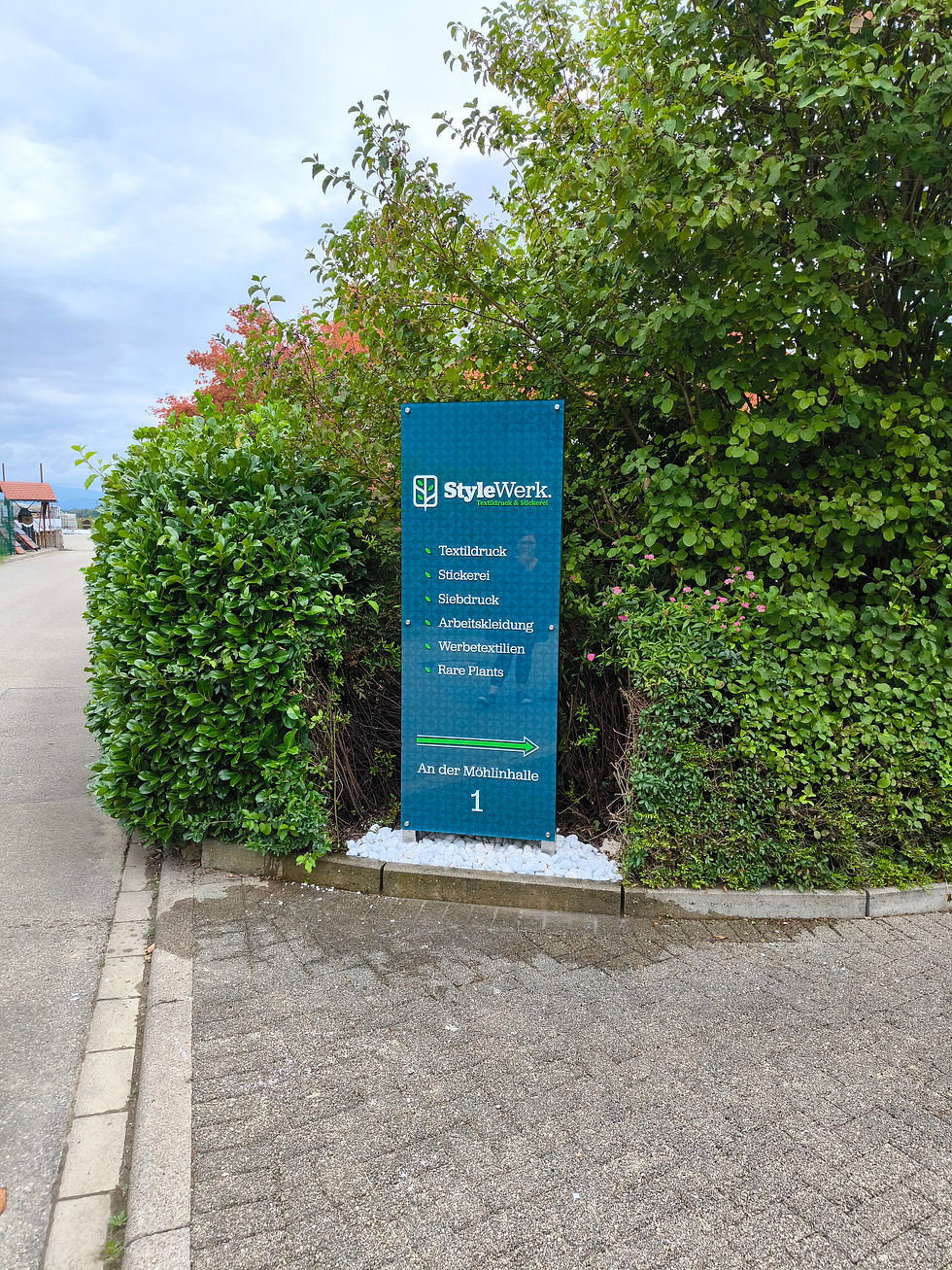 Acrylschild_auf_Edelstahlrahmen2