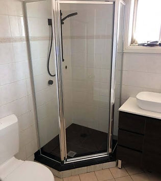 Shower Screen (2).JPG