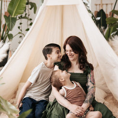Why booking a mother's day mini is the BEST gift for your fav. mom!!