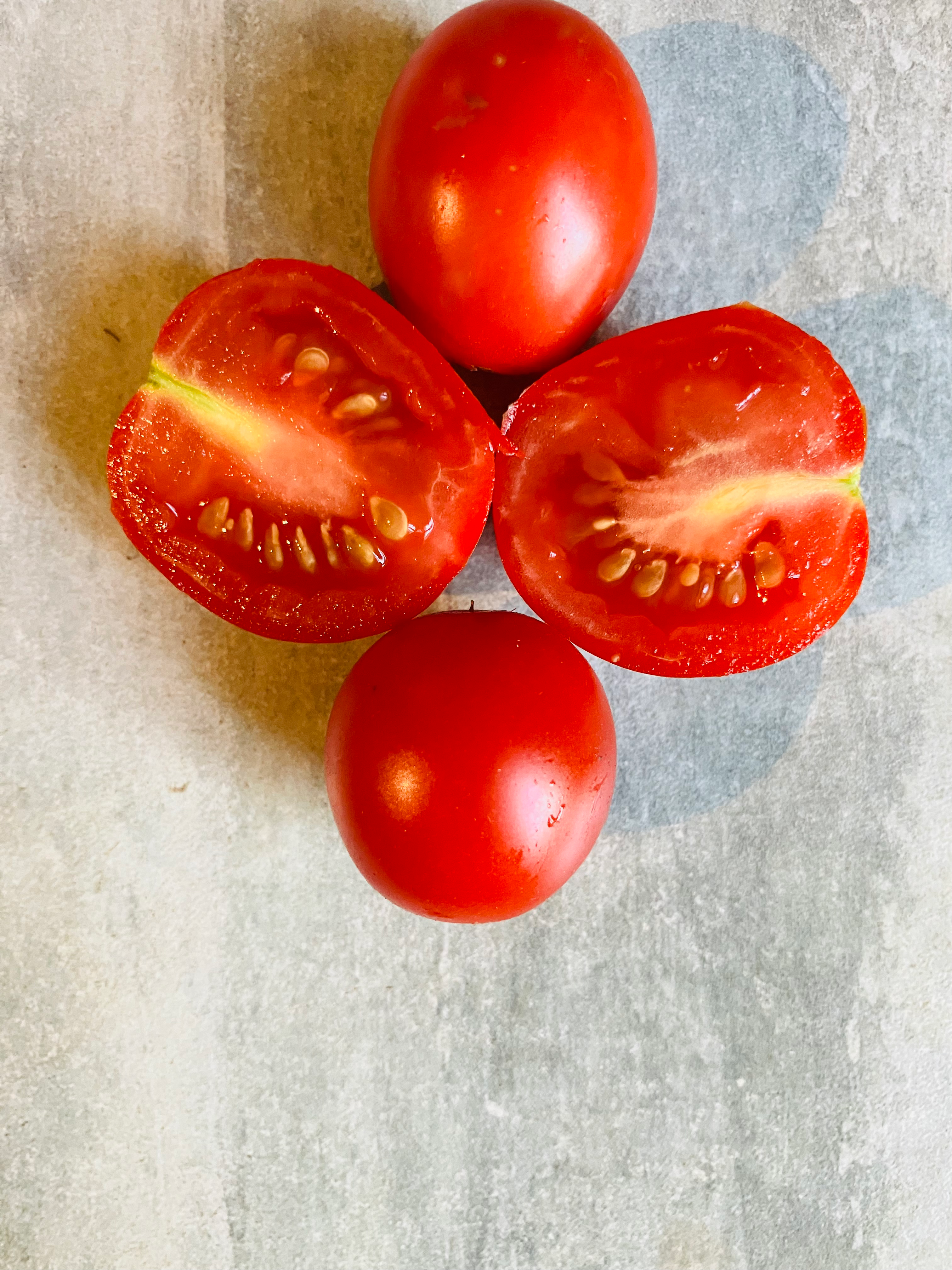 Graines de Tomate Vigne grimpante - Tomate cerise rouge - Semences reproductibles - Les jardins de Valou