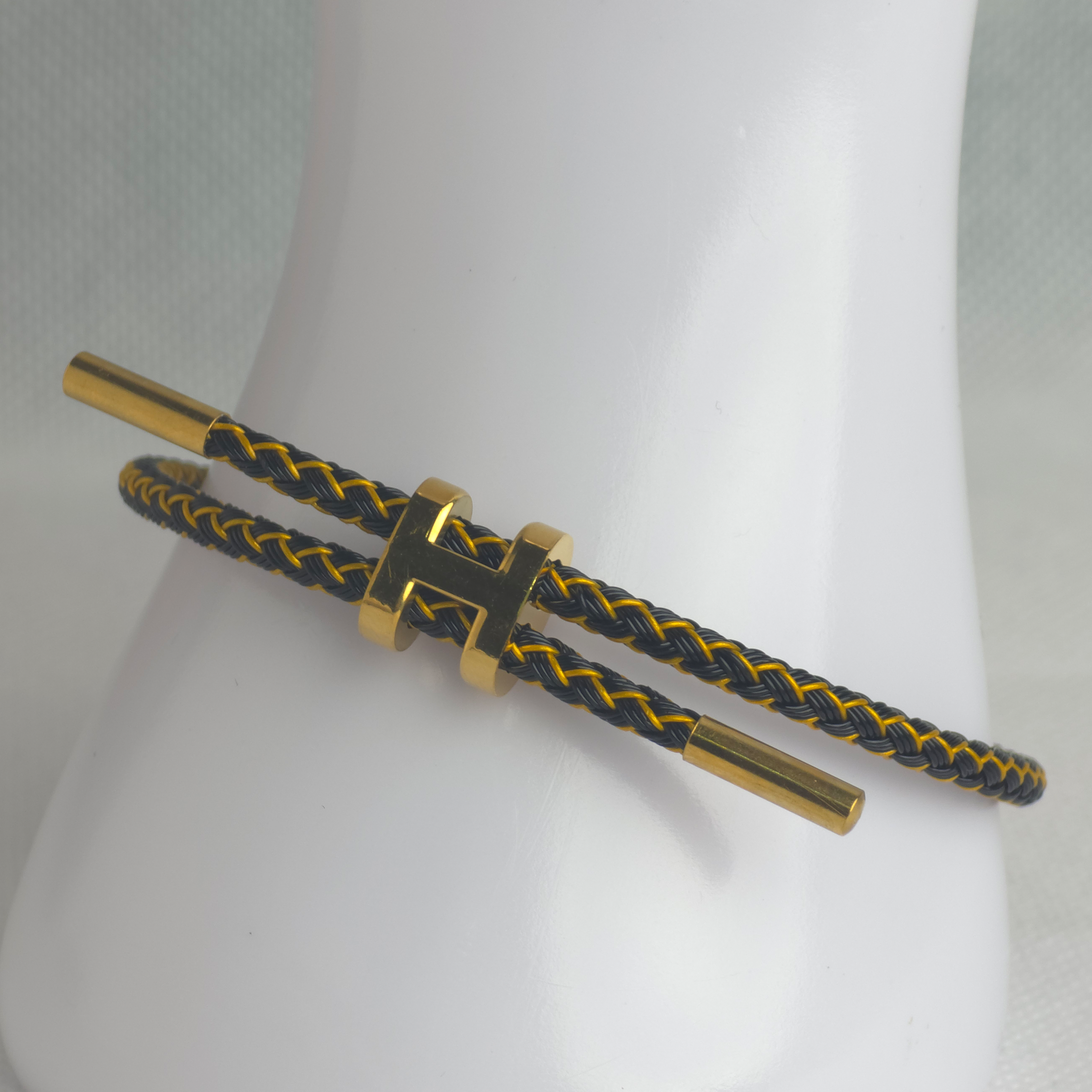 H Rope Bangle Gold & Black