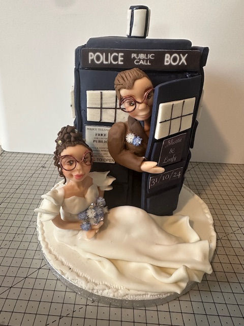 Thumbnail: Large Edible Dr Whos Tardis Personlised Wedding Cake Topper