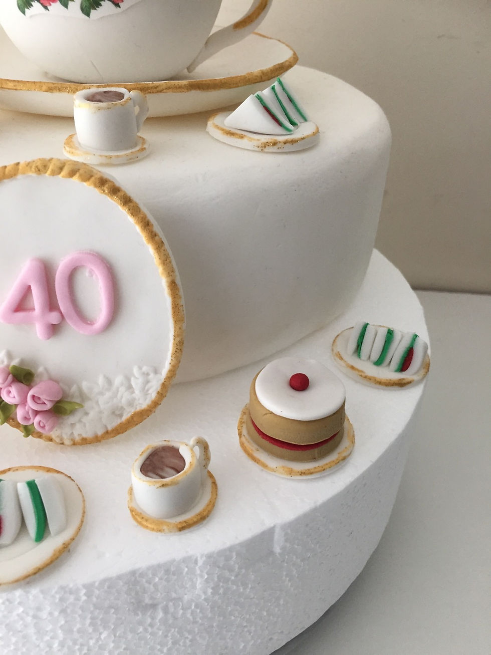 Thumbnail: Edible Cup & Saucer Cake Topper