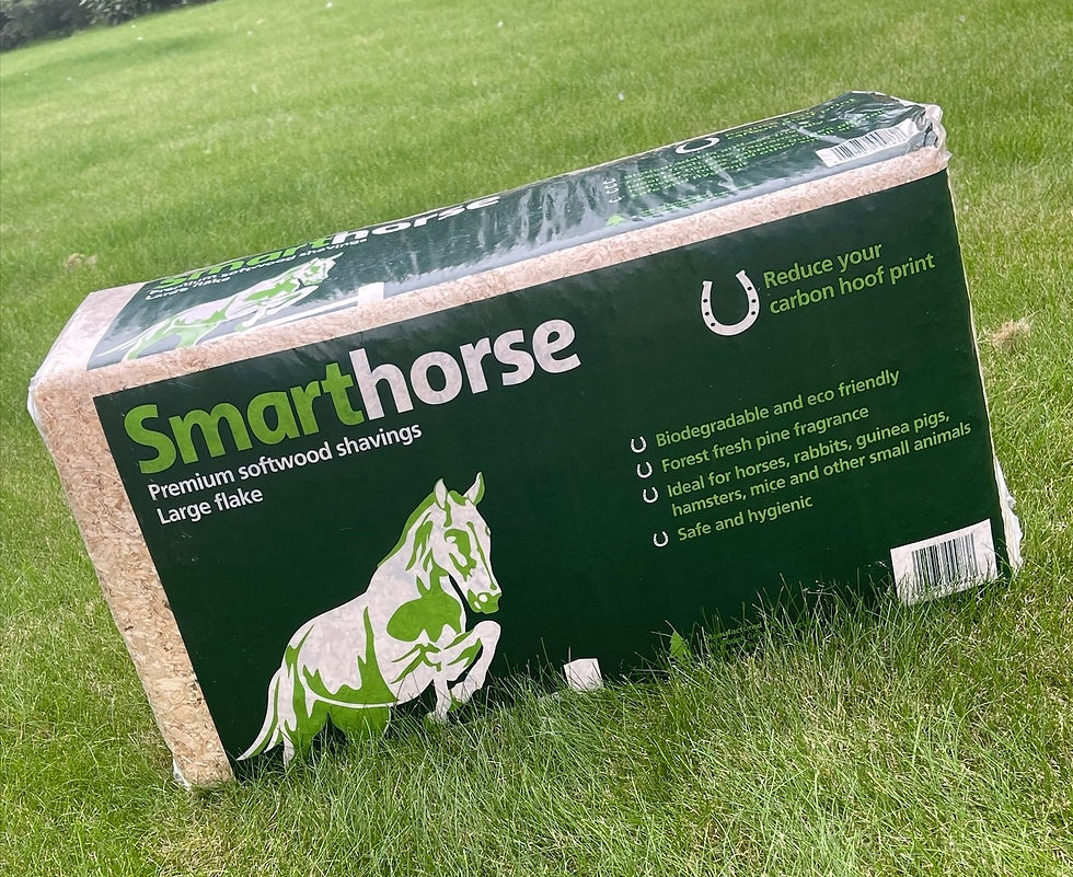 Smart Horse Wood Small Flake Shavings 20kg Evolution Rubber Products