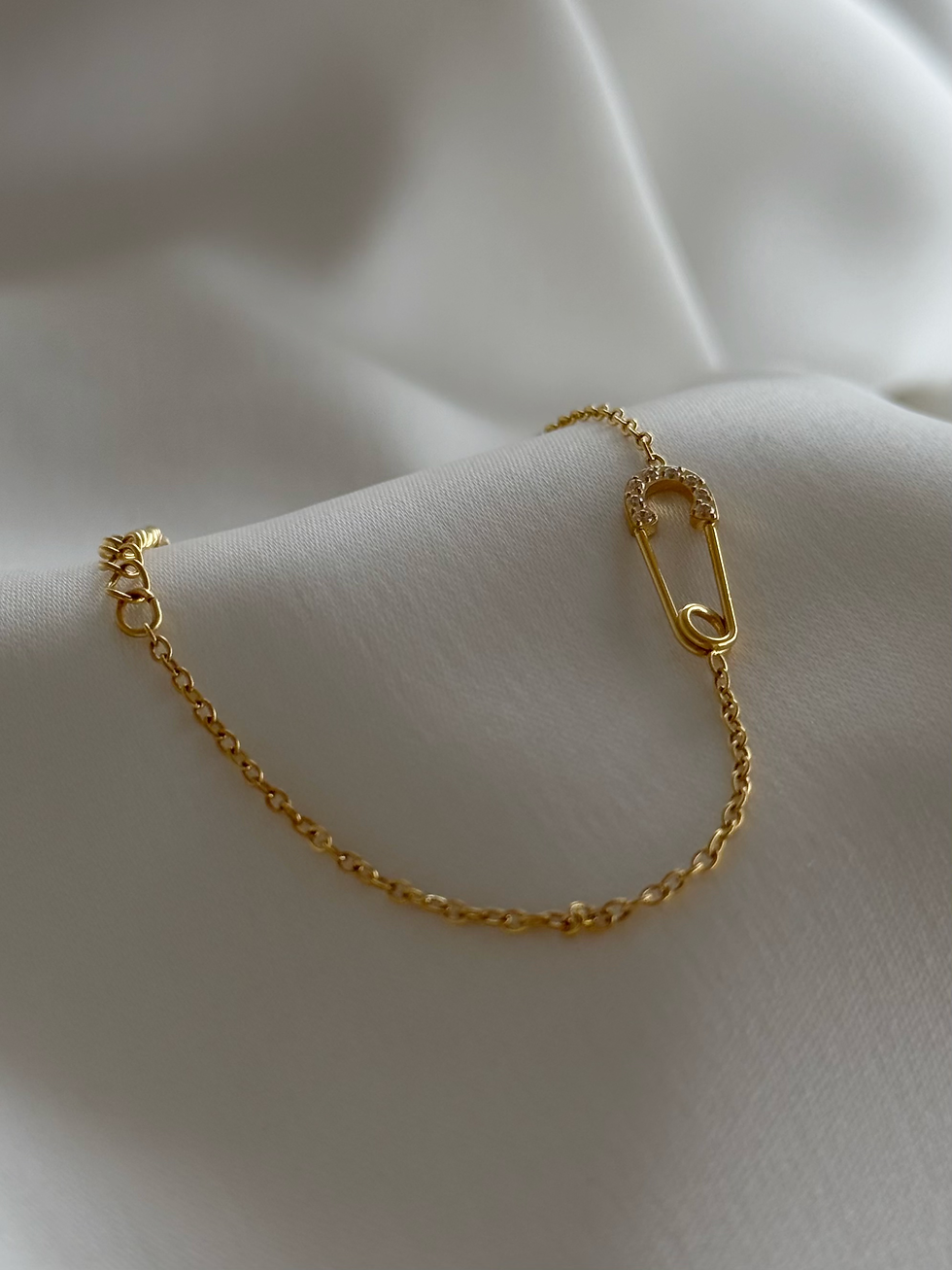 Thumbnail: Safety Pin Bracelet