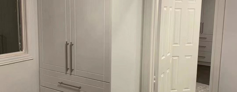 Compact White Closet 1
