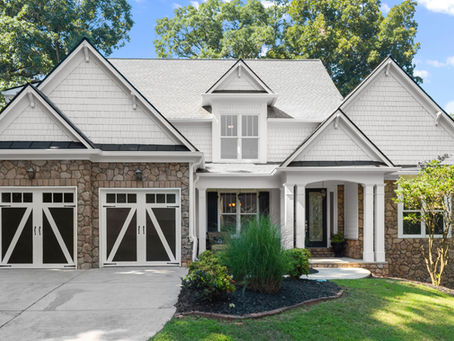3309 Chaney Circle Gainesville GA — Lake Lanier community home with mature landscaping and covered front porch in the Chaney on Lanier subdivision