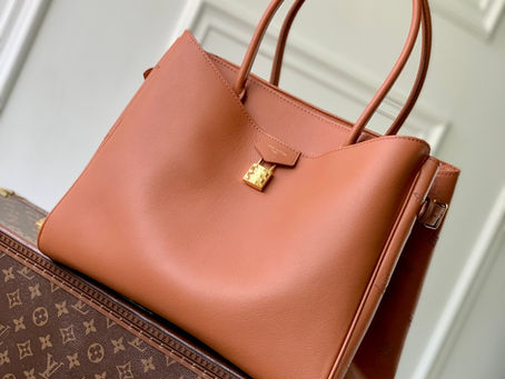 1:1 Mirror Louis Vuitton Vendome MM Cognac Brown M26501