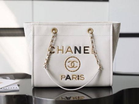 1:1 Mirror Chanel Shopping Bag in Shiny Calfskin,Crystal Pearls, Diamante, Enamel, Gold-Tone & Ruthenium-Metal