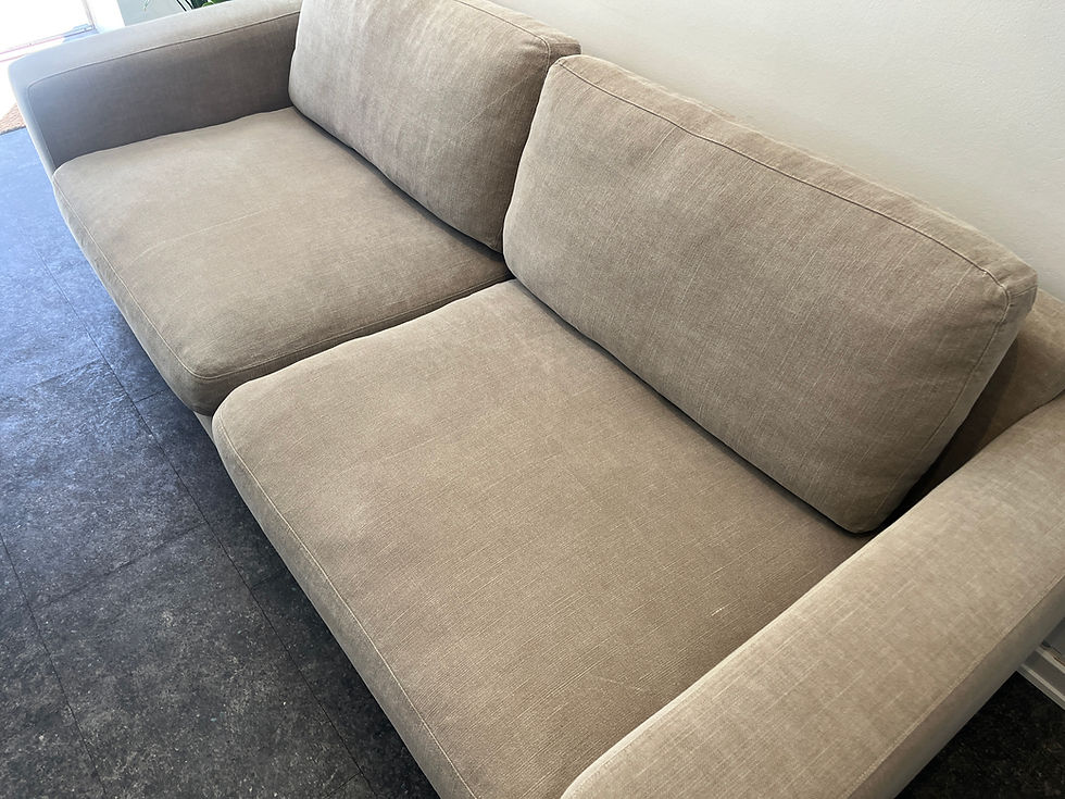 Miniaturebillede: Indigo – Bolia Scandinavia 2,5 personers beige brugt sofa