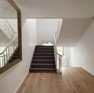 Maison La Madeleine 4 ch montée escaliers