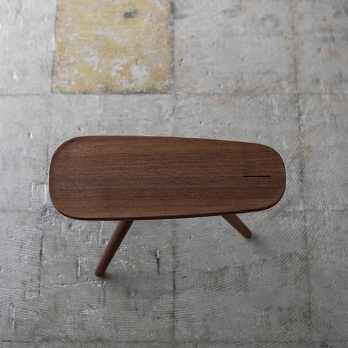 IKIKI サイドテーブルウォルナット Side Table Walnut | TRUNK