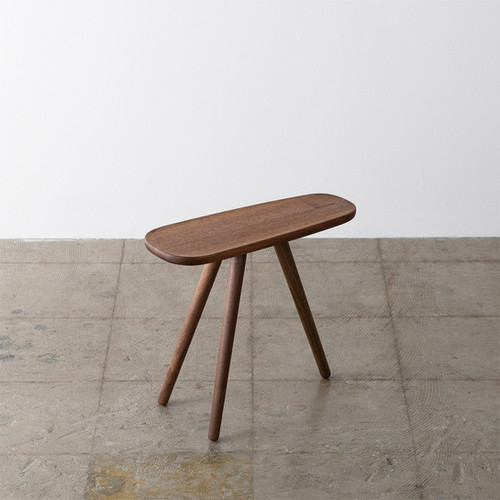 IKIKI サイドテーブルウォルナット Side Table Walnut | TRUNK